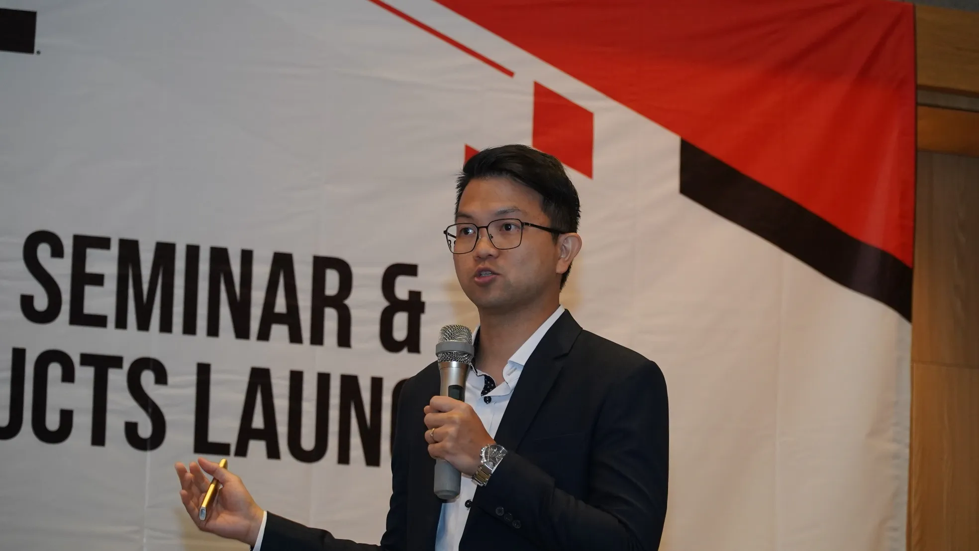 PT Altrak 1978 Selenggarakan Seminar The Power of One dan Peluncuran produk I-Ranges Cummins Power Generation