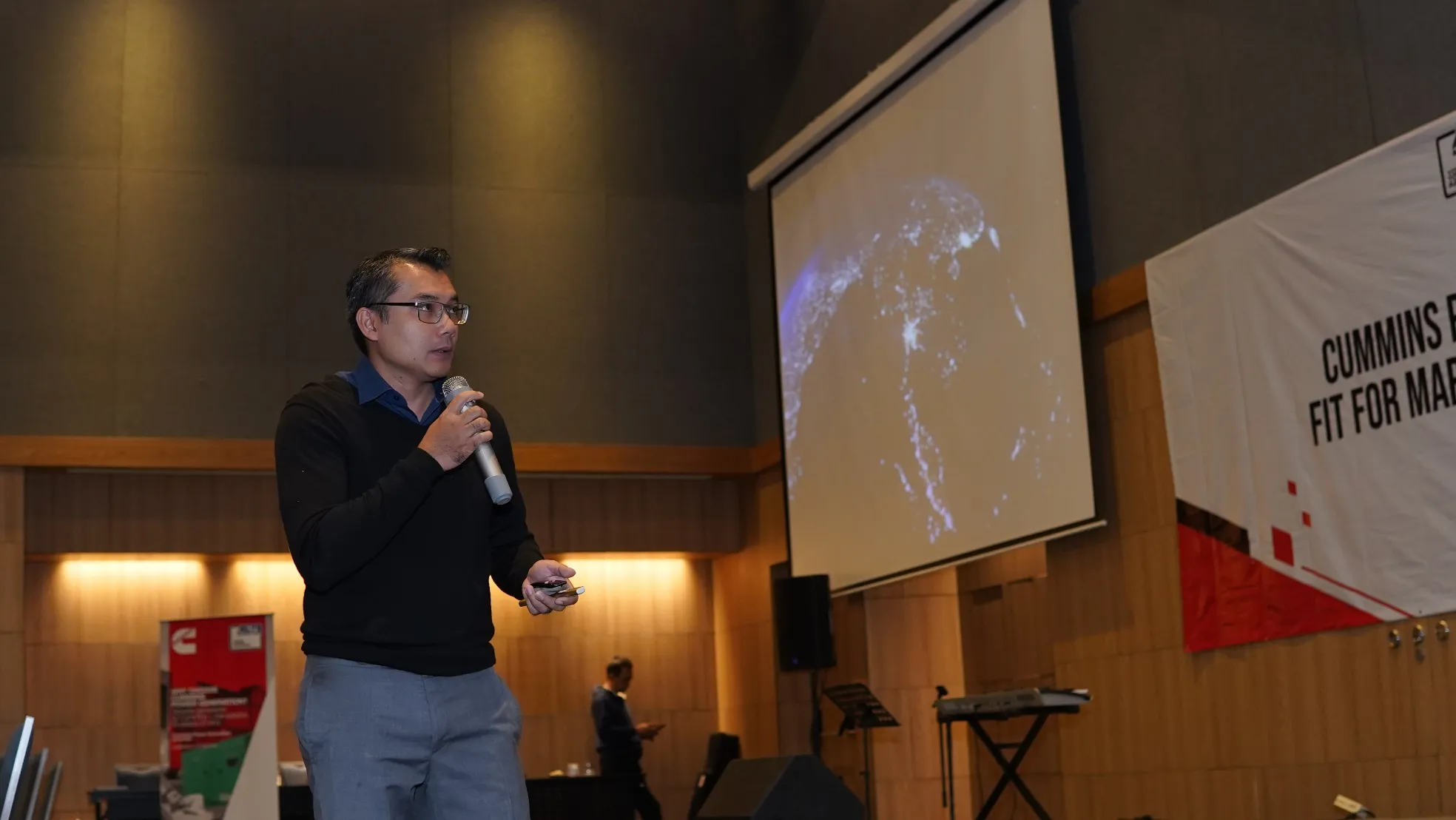 PT Altrak 1978 Selenggarakan Seminar The Power of One dan Peluncuran produk I-Ranges Cummins Power Generation