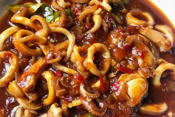 Resep Cumi Kecap Pedas untuk Makan Malam, Lezatnya Bikin Merem Melek!